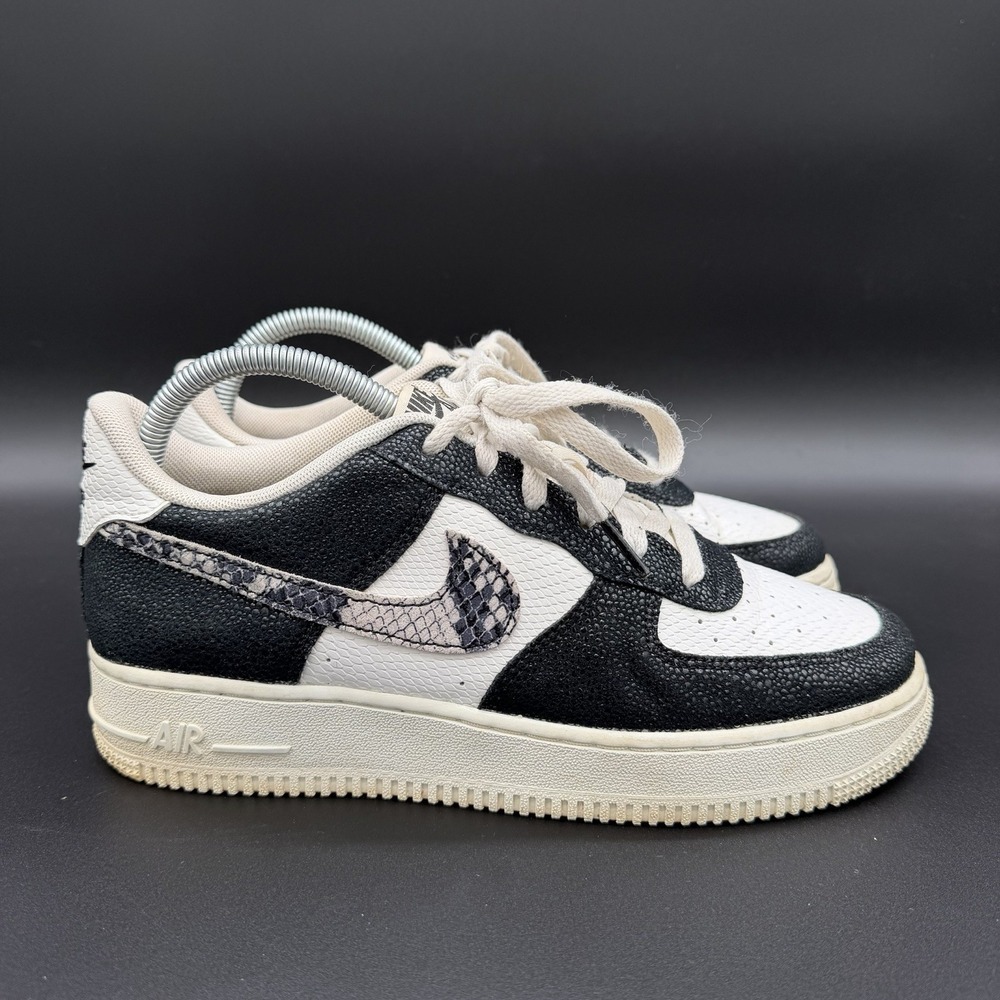 Nike Air Force 1 Low LV8‎ GS Snakeskin Size 7y Women's 8.5 Black And White